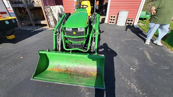 Image of John Deere 1025R equipment image 3