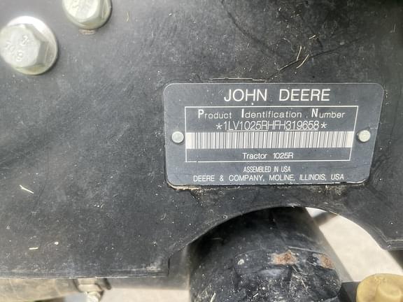 Image of John Deere 1025R equipment image 3