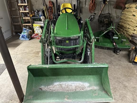 Image of John Deere 1025R equipment image 2