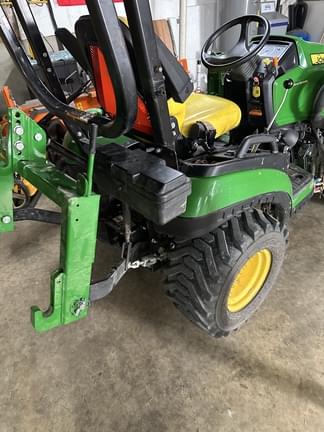 Image of John Deere 1025R equipment image 4