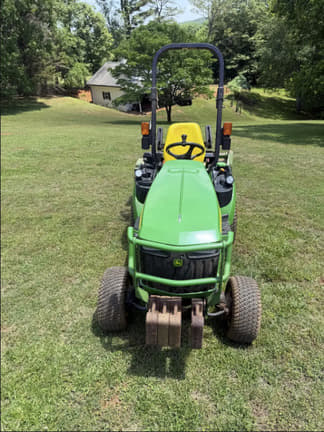 Image of John Deere 1025R equipment image 3
