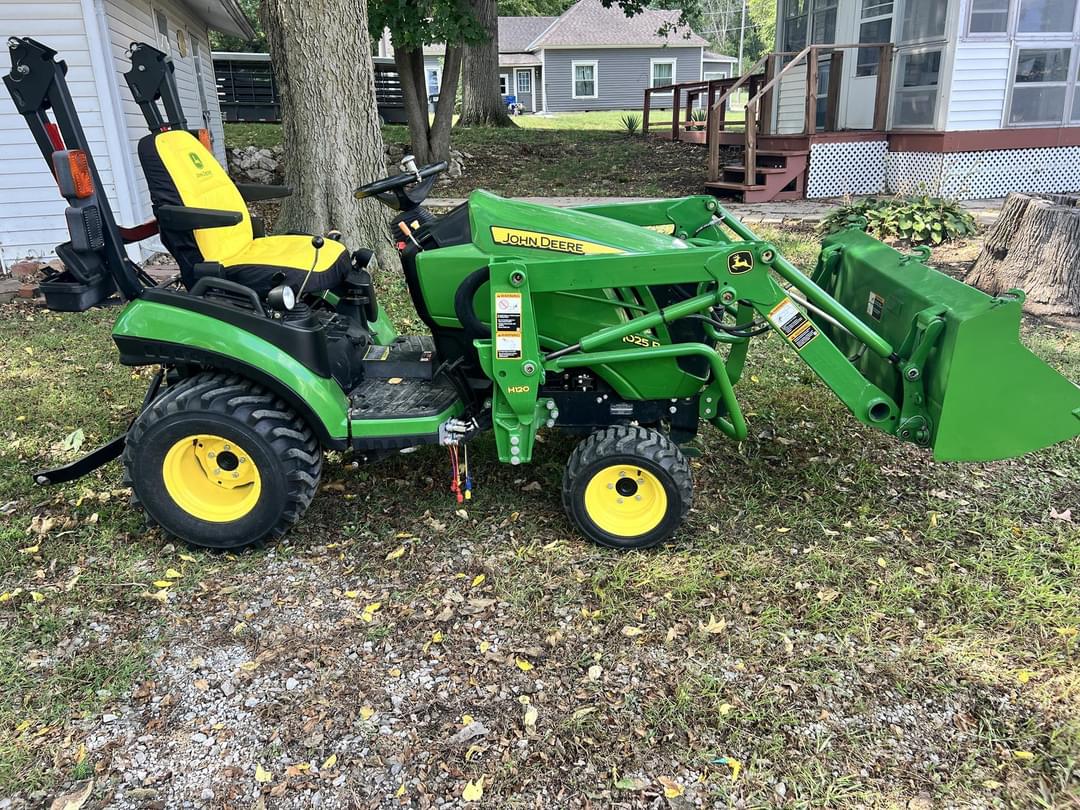 Image of John Deere 1025R Primary image
