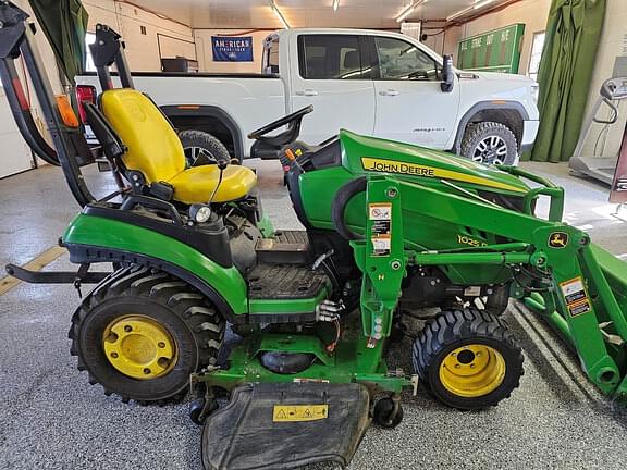 Image of John Deere 1025R equipment image 1