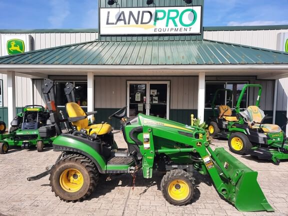 2015 John Deere 1025R Equipment Image0