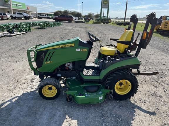 Image of John Deere 1025R equipment image 1