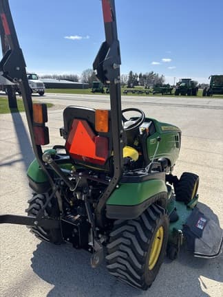 Image of John Deere 1025R equipment image 4