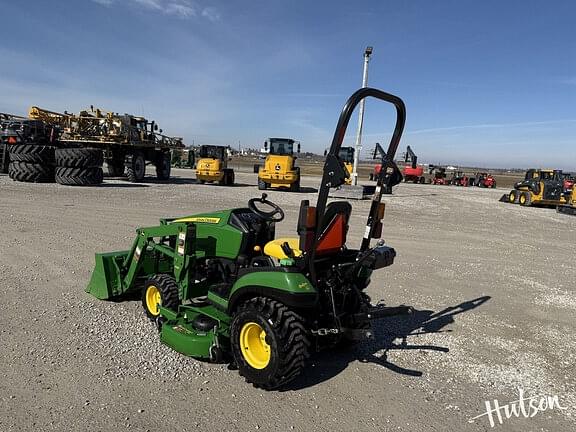 Image of John Deere 1025R equipment image 4