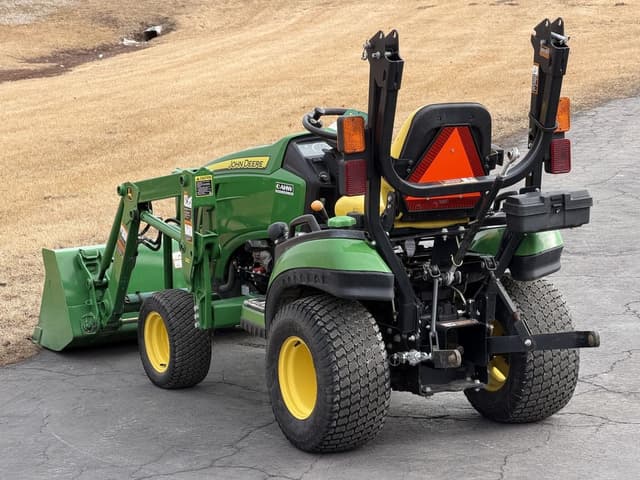 Image of John Deere 1025R equipment image 4