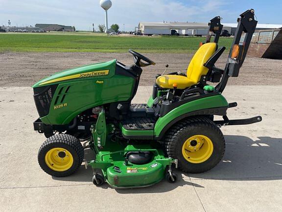 Image of John Deere 1025R equipment image 1