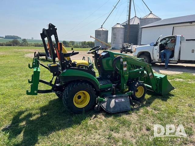 Image of John Deere 1025R equipment image 3