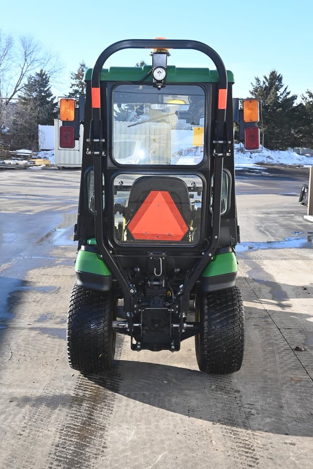 Image of John Deere 1025R equipment image 4