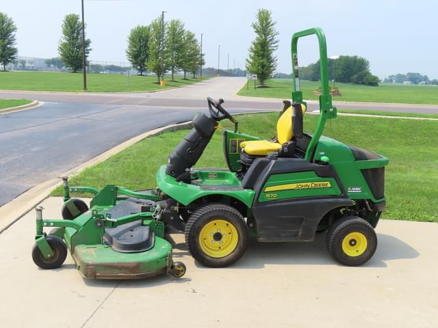 Image of John Deere 1570 equipment image 1