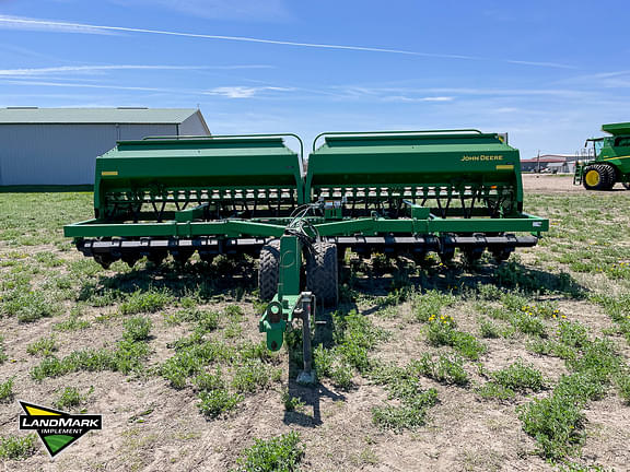 Image of John Deere 1590 equipment image 1