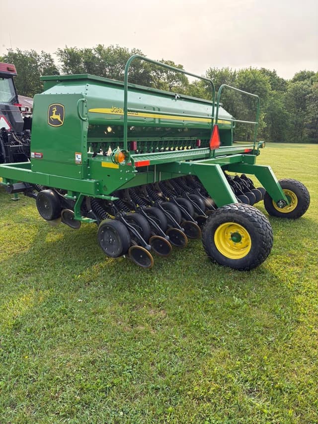 Image of John Deere 1590 equipment image 3