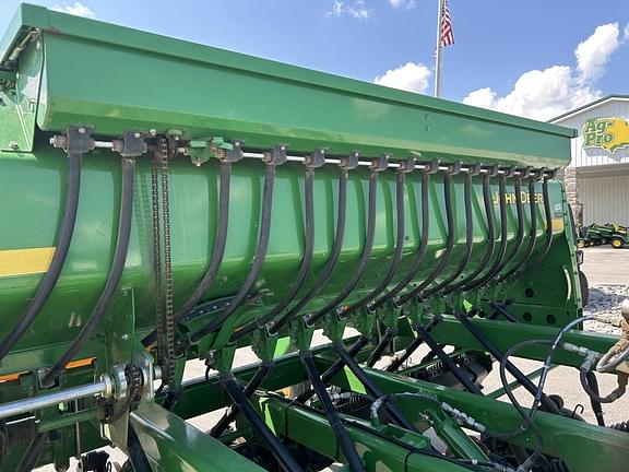 Image of John Deere 1590 Primary image