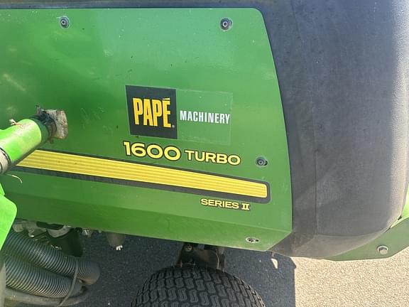 Image of John Deere 1600 Turbo II equipment image 4