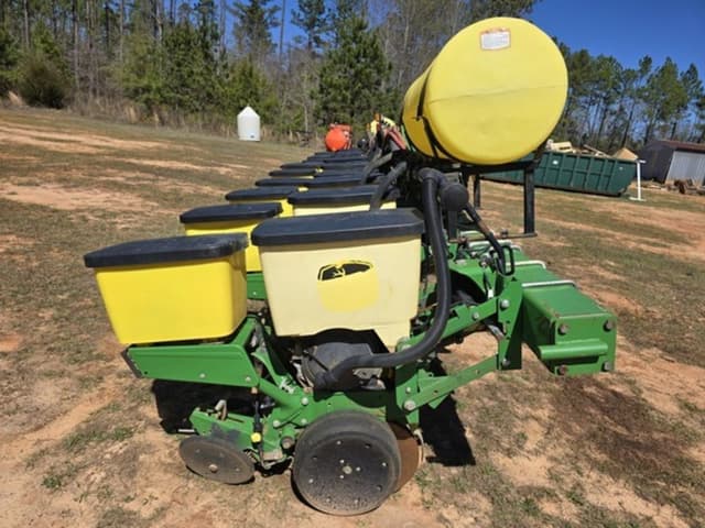 Image of John Deere 1725 equipment image 4
