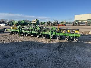 Main image John Deere 1725 1