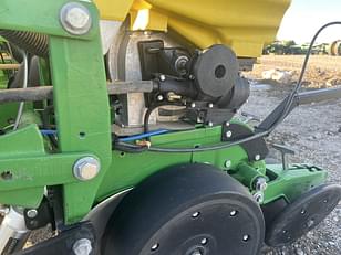 Main image John Deere 1725 6