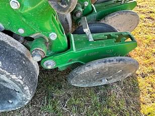 Main image John Deere 1735 18