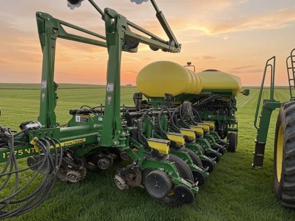 Image of John Deere 1775 Primary image