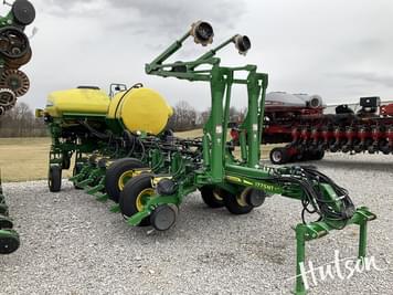 Main image John Deere 1775