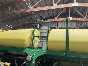 Main image John Deere 1775