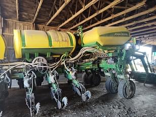 Main image John Deere 1775 17