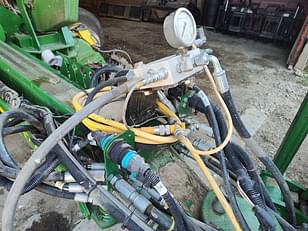 Main image John Deere 1775 31