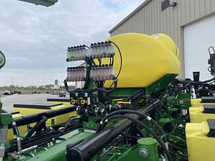 Main image John Deere 1775 10