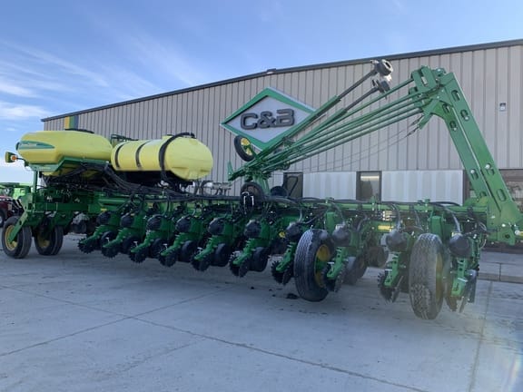 Main image John Deere 1775