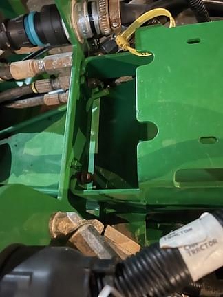 Image of John Deere 1775 equipment image 1