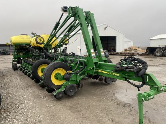 Main image John Deere 1775