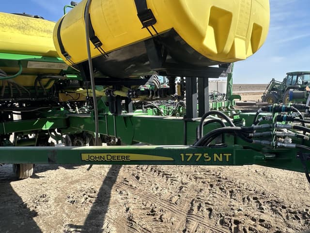 Image of John Deere 1775 equipment image 2