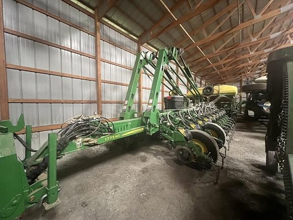 Image of John Deere 1775 Primary image