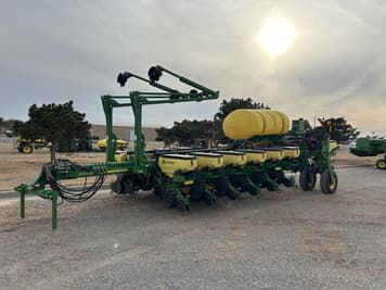 Main image John Deere 1775