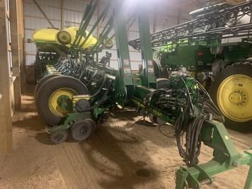 Main image John Deere 1775
