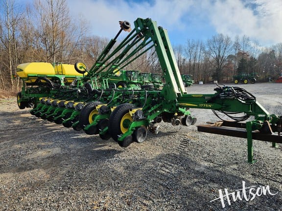 Main image John Deere 1775