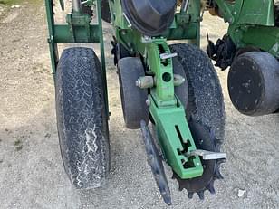 Main image John Deere 1775 11