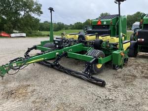 2015 John Deere 1785 Image