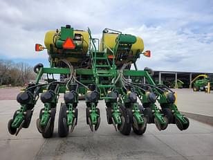 Main image John Deere 1795 4