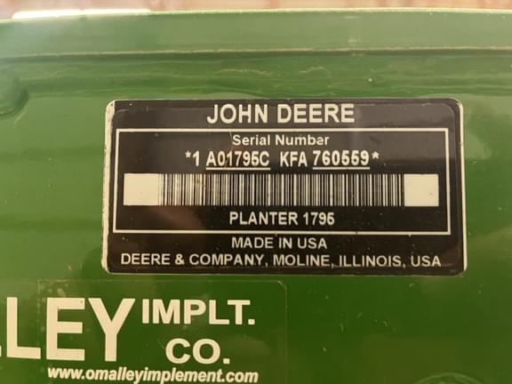 Image of John Deere 1795 equipment image 1