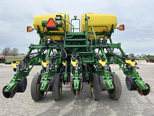 Main image John Deere 1795 4