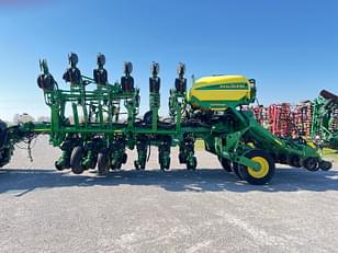 Main image John Deere 1795 6