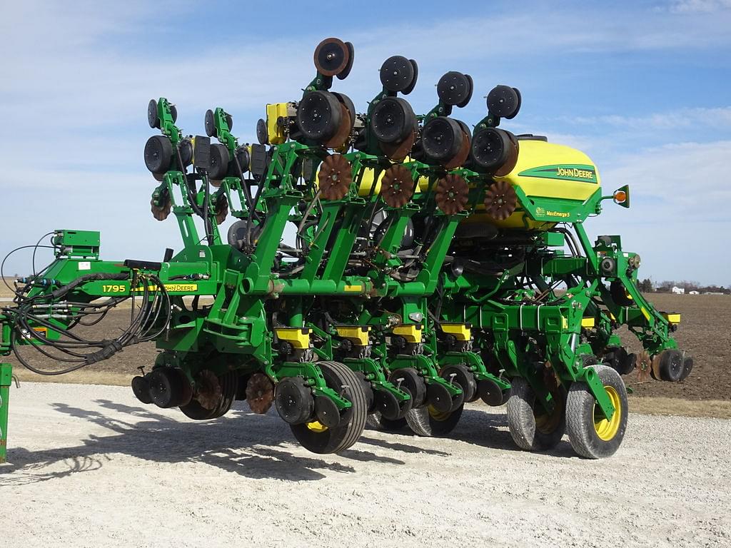 Image of John Deere 1795 Primary image