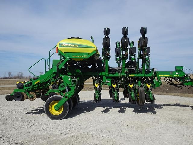 Image of John Deere 1795 equipment image 3