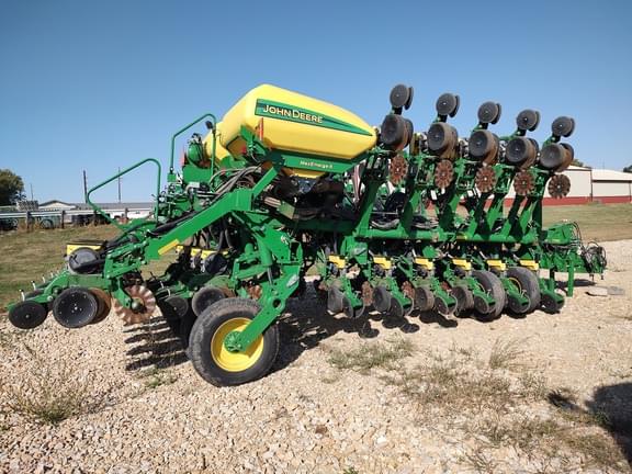 Image of John Deere 1795 Primary image