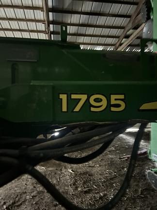 Image of John Deere 1795 equipment image 2