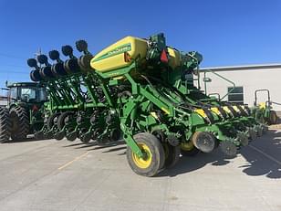 Main image John Deere 1795 4