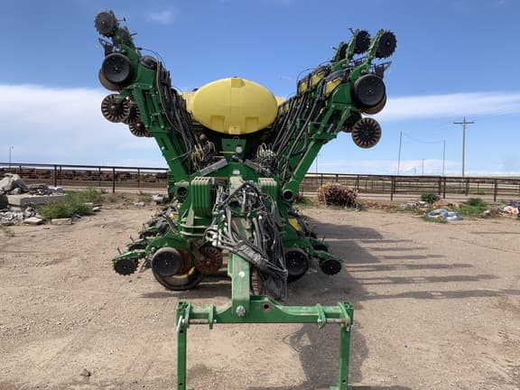 Image of John Deere 1795 equipment image 1